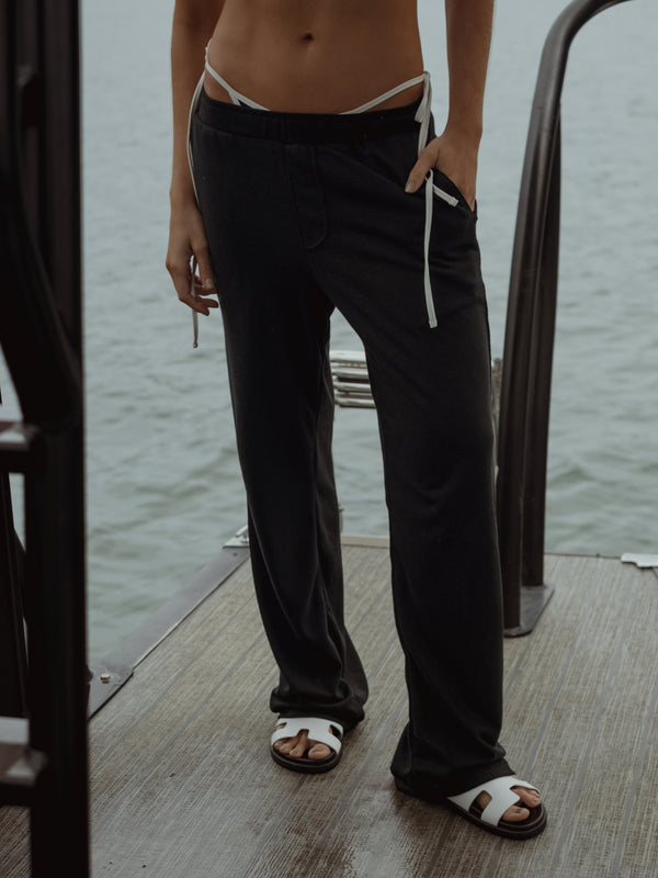 LIGHT TEXTURE PANTS - BLACK