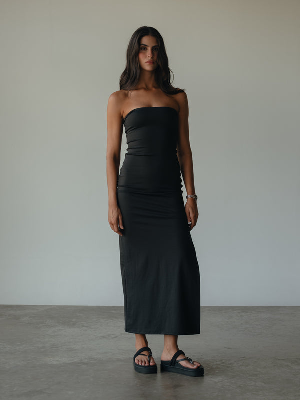 STRAPLESS LONG DRESS - BLACK