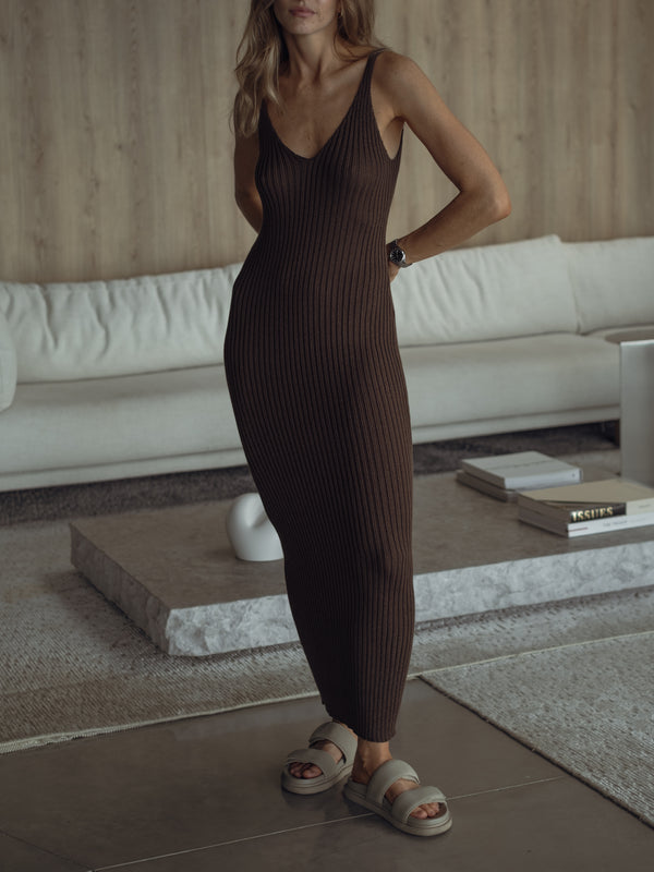 LONG RIBBED KNIT DRESS - ESPRESSO