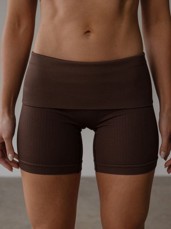 FLEX SEAMLESS SHORT - ESPRESSO