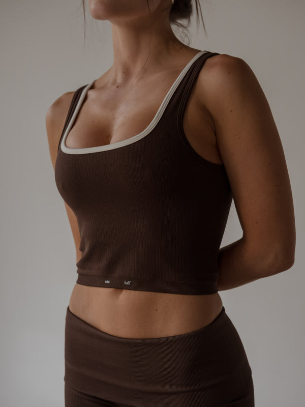 SQUARE SEAMLESS TANK TOP - ESPRESSO