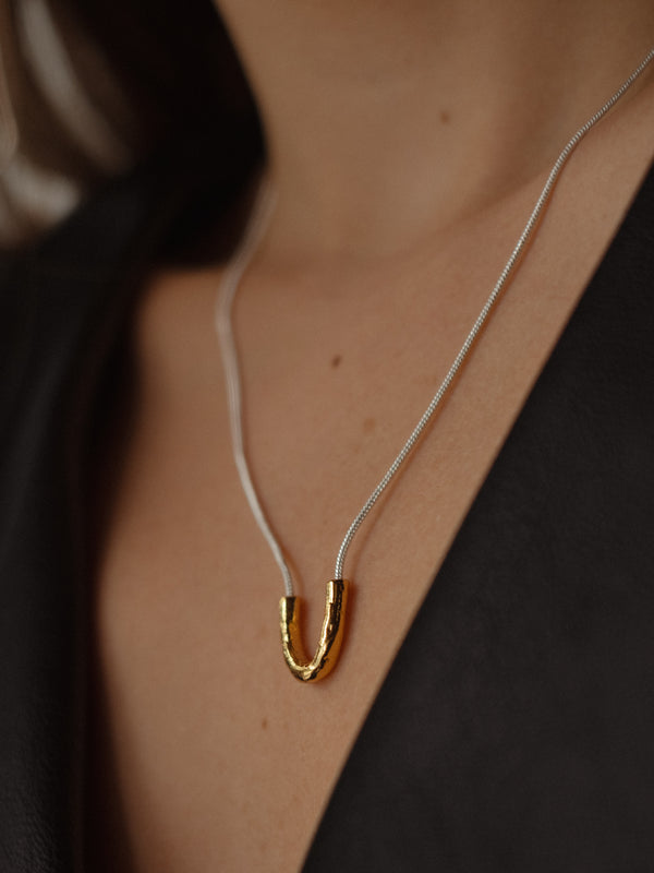 HORSESHOE NECKLACE  - GOLD & SILVER