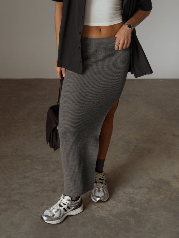 KNIT LONG SKIRT - GRAY