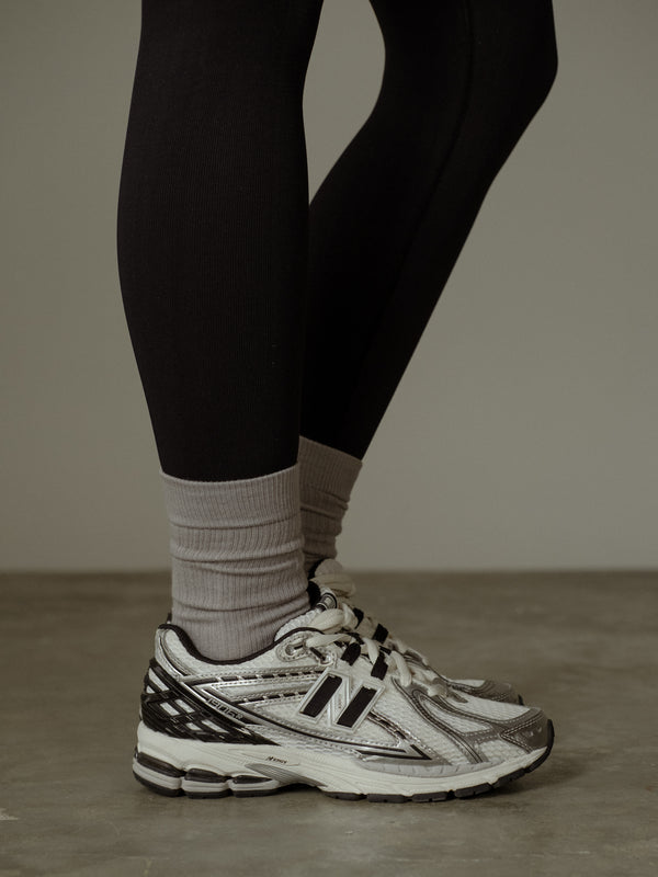 RIBBED CREW SOCKS - GRAY