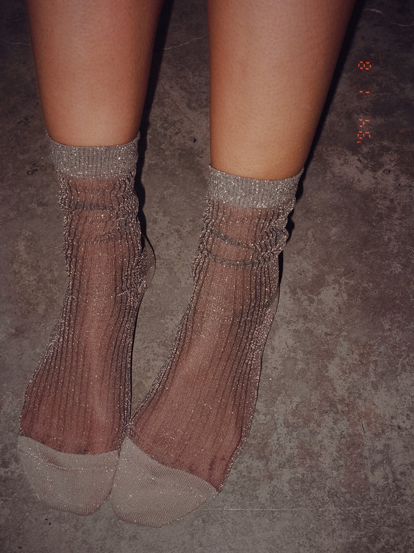 MESH SHINY SOCKS - OCHRE