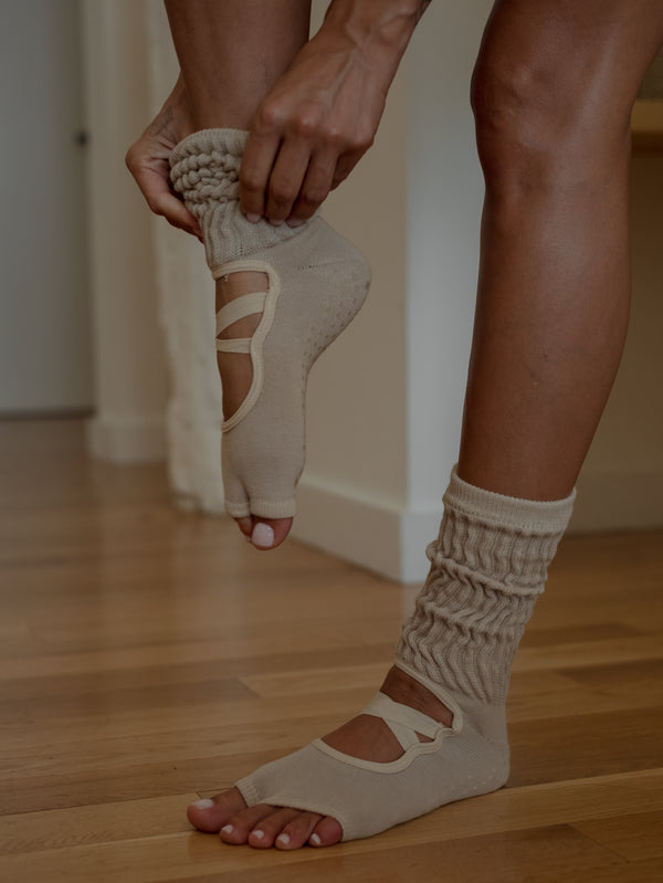 BALANCE GRIP SOCKS - TAUPE