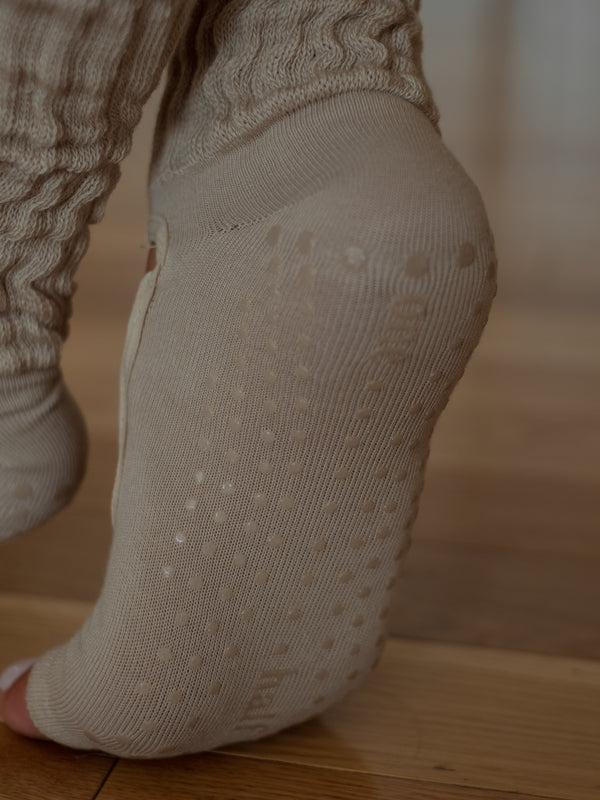 BALANCE GRIP SOCKS - TAUPE