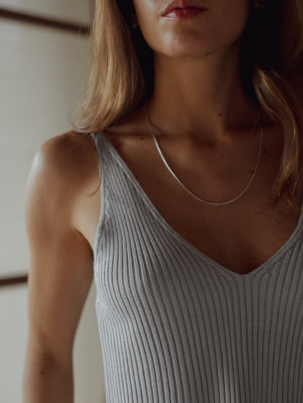 BASIC KNIT TANK TOP - LIGHT GRAY
