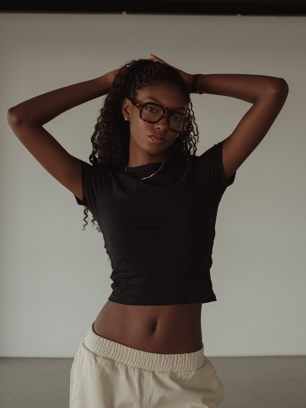 SIMPLY TEE - BLACK
