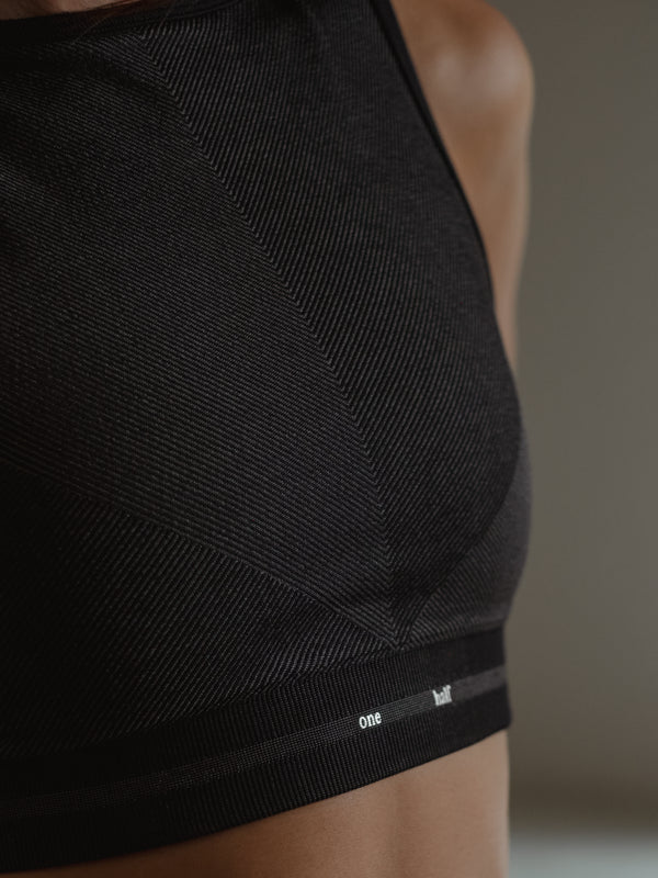 CLEAN LINES SEAMLESS TOP - SHADOW UNDERTONE