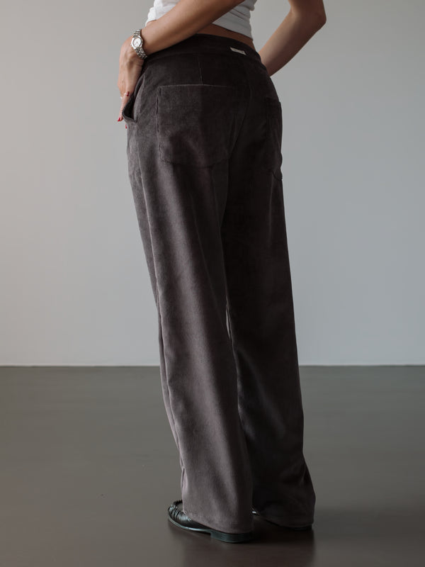 CORD STRAIGHT TROUSER - DEEP BROWN