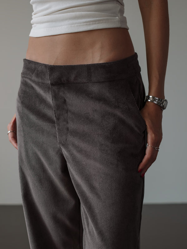 CORD STRAIGHT TROUSER - DEEP BROWN