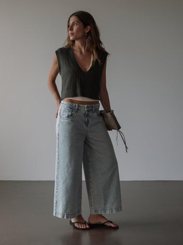 CROP KNIT VEST - WOOD GREEN