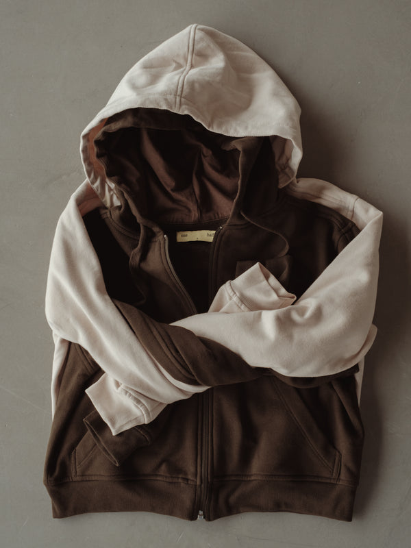 CROPPED ZIP HOODIE - DARK CHOCOLATE