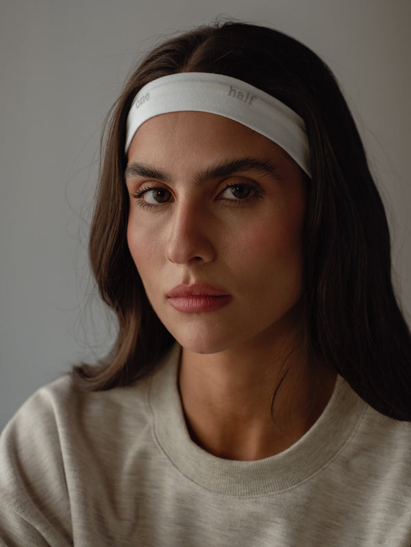 SLIM HEADBAND - SOFT WHITE