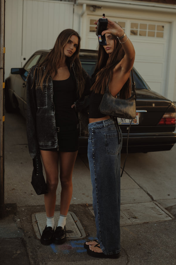 DOUBLE WASH STRAIGHT JEAN - STUDS ON BLUE