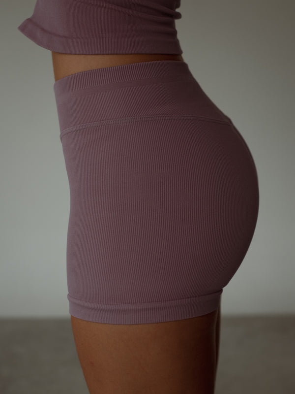 ELEVATE SEAMLESS MINI SHORT - COSMETIC PINK