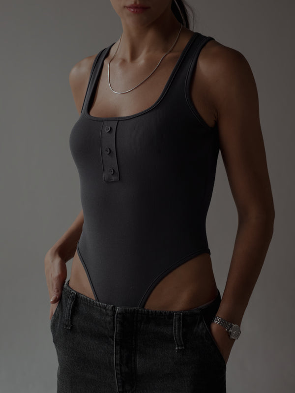 HALF BUTTON BODY - DARK GRAY
