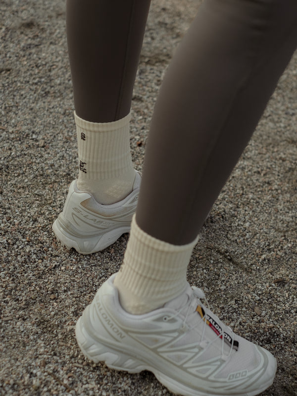HIKE PRO SOCKS - SOFT WHITE