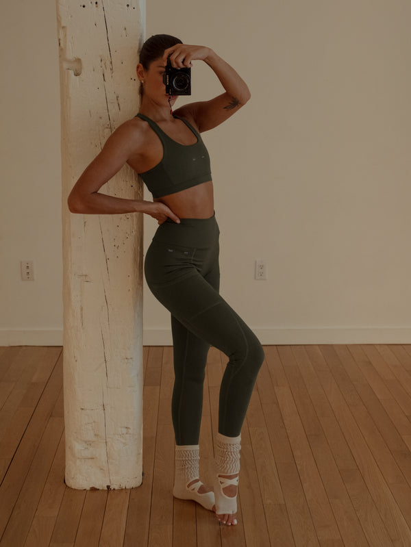 HIKING CROP TOP - PESTO