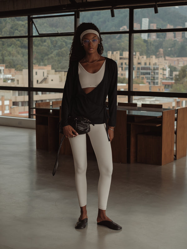KNIT & KNOT CARDIGAN - BLACK