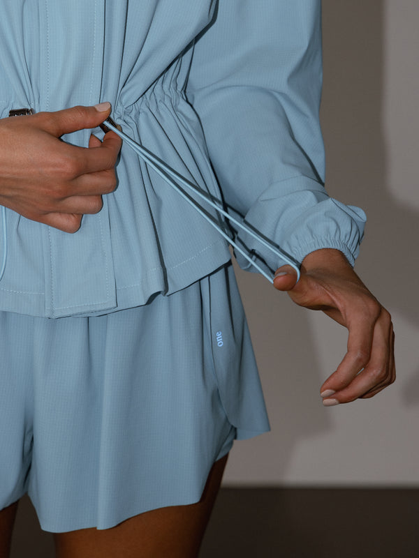 LIGHT WINDBREAKER - BABY BLUE