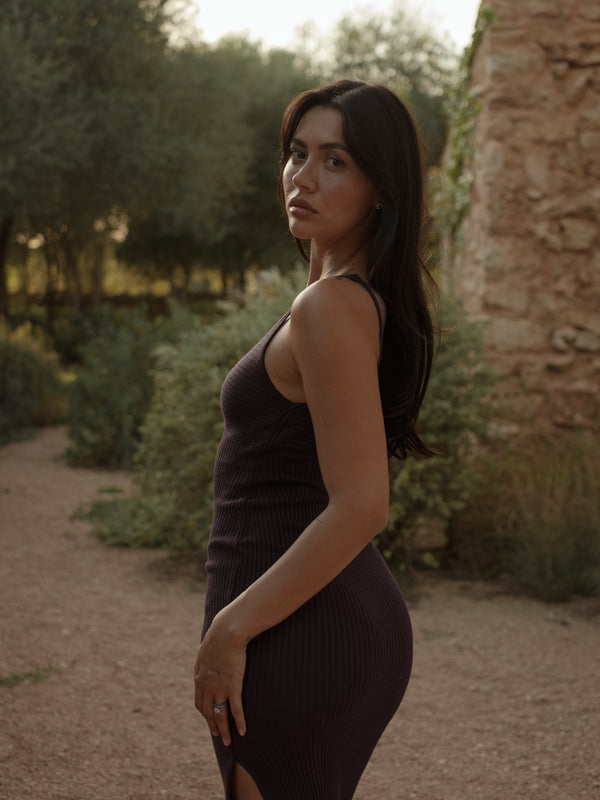 LINES LONG KNIT DRESS - BROWN