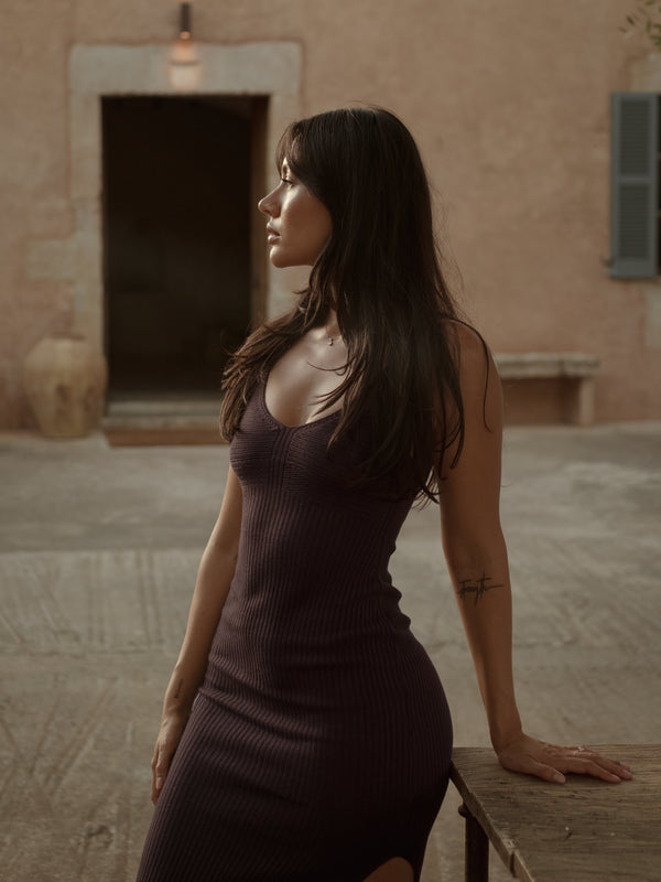 LINES LONG KNIT DRESS - BROWN