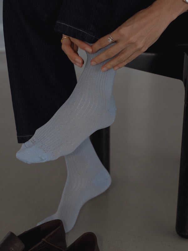 MESH SHINY SOCKS - BABY BLUE