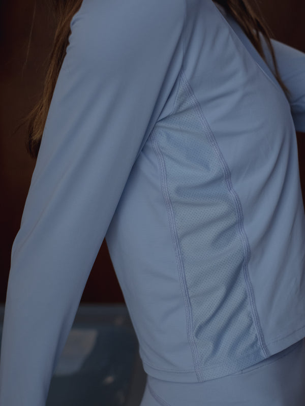 MOTION LONG SLEEVE T-SHIRT - BABY BLUE