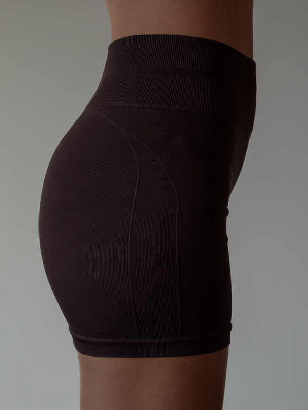 NICOLE BOOTY UP SHORTS - BROWN
