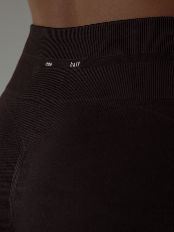 NICOLE BOOTY UP SHORTS - BROWN