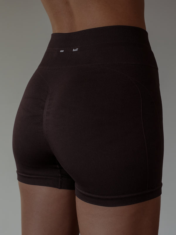 NICOLE BOOTY UP SHORTS - BROWN