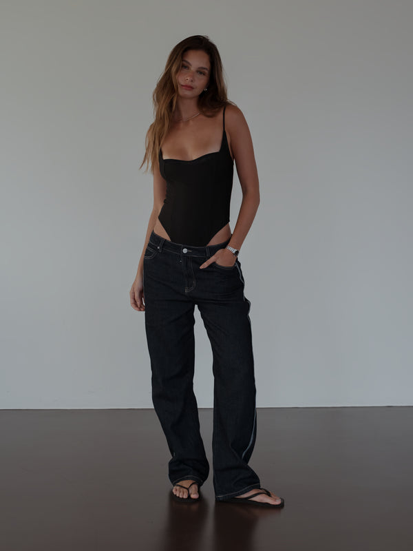 NICOLE STRAIGHT JEAN - DARK INDIGO BLUE