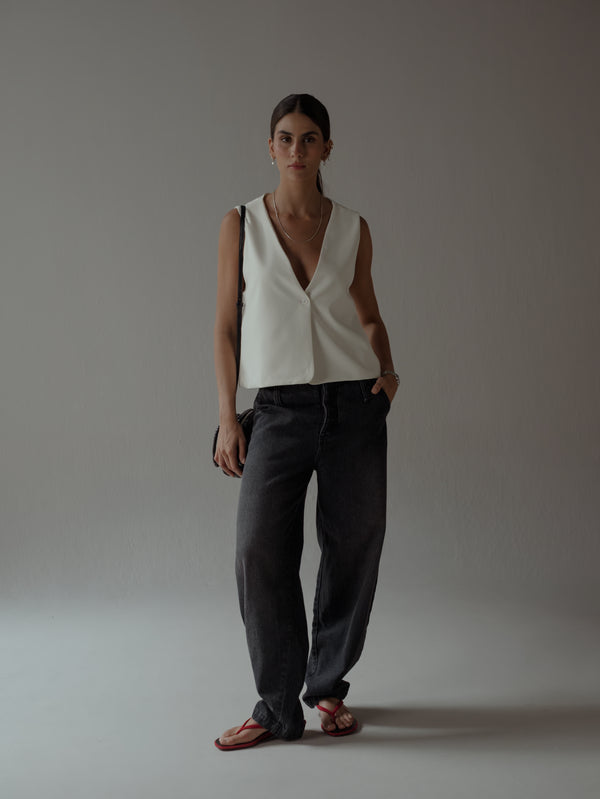 ONE BUTTON LONG VEST - SOFT WHITE