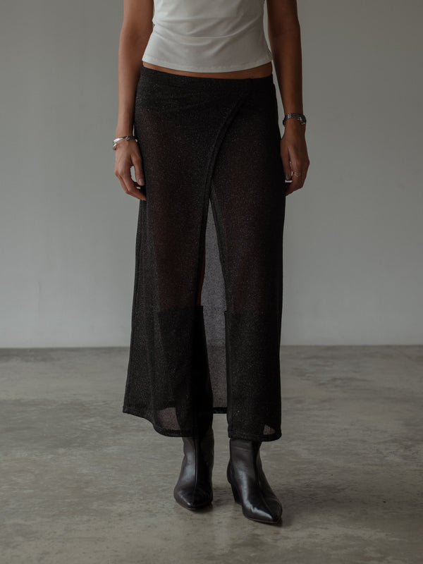 OVER LONG SKIRT - GLOSSY BLACK