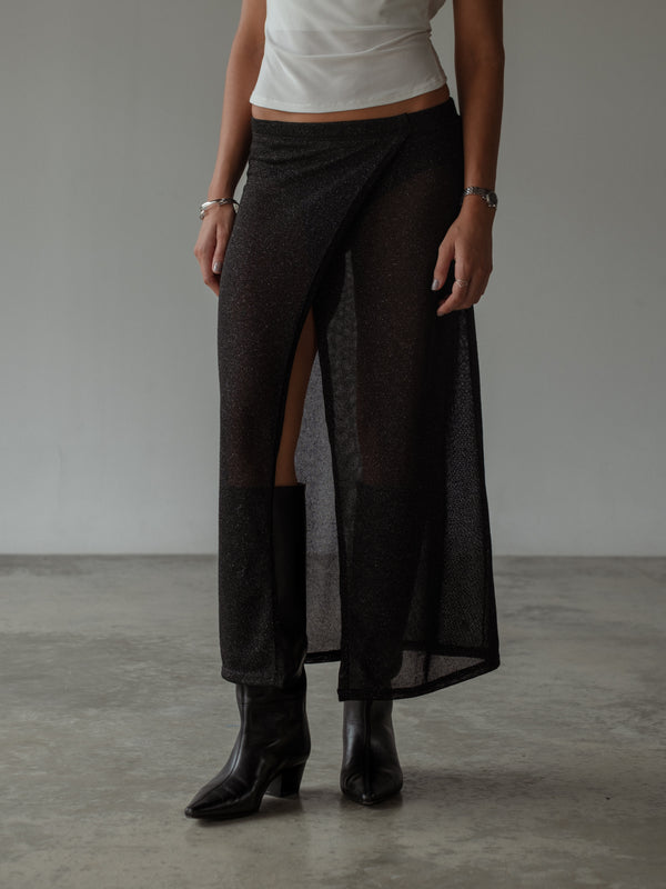 OVER LONG SKIRT - GLOSSY BLACK