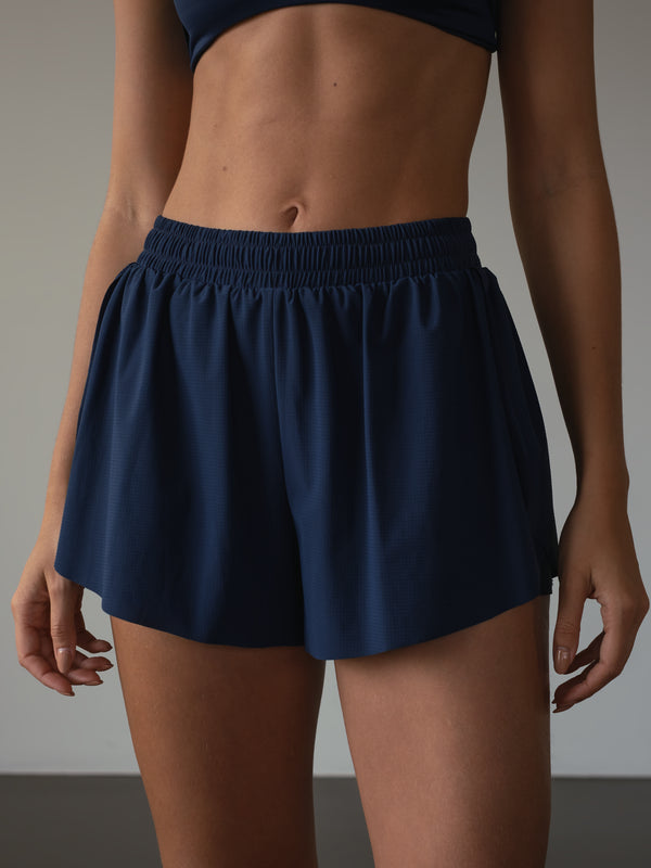 OVERLAP ACTIVE SHORTS - NAVY BLUE