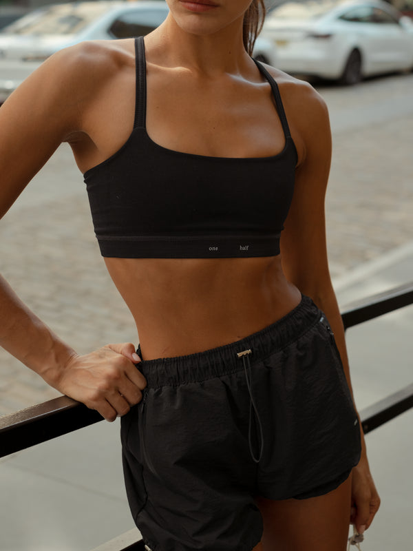 PULSE STRAP SEAMLESS TOP - SHADOW