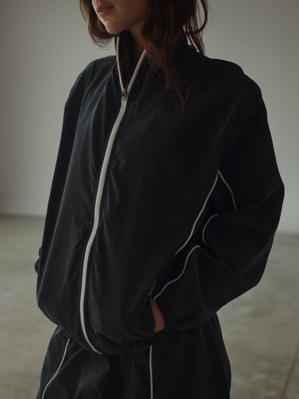 RETRO WINDBREAKER - BLACK
