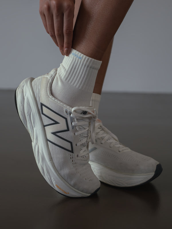 RUNNING SOCKS - CREAMY & BABY BLUE