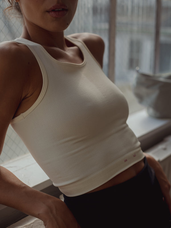 SPARK SEAMLESS TANK TOP - CREAMY