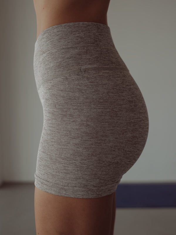 SHAPER SEAMLESS MINI SHORT - CHIPS
