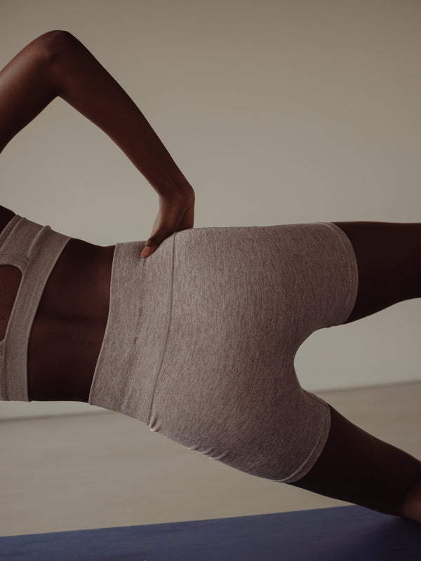SHAPER SEAMLESS SHORT - CHIPS