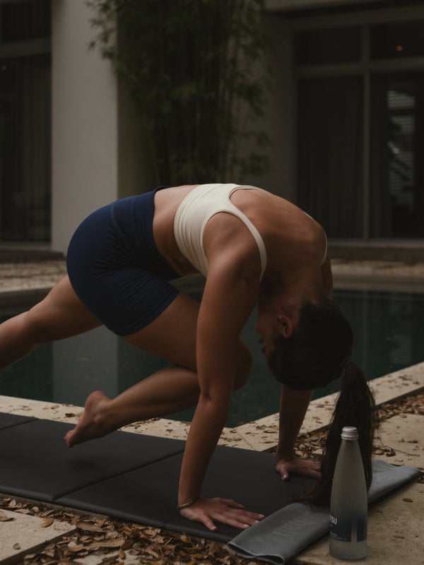 SHAPER SEAMLESS SHORT - MIDNIGHT