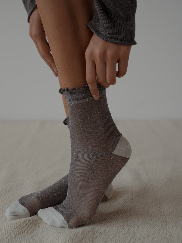 SHIMMER MESH SOCKS - SHINY GRAY