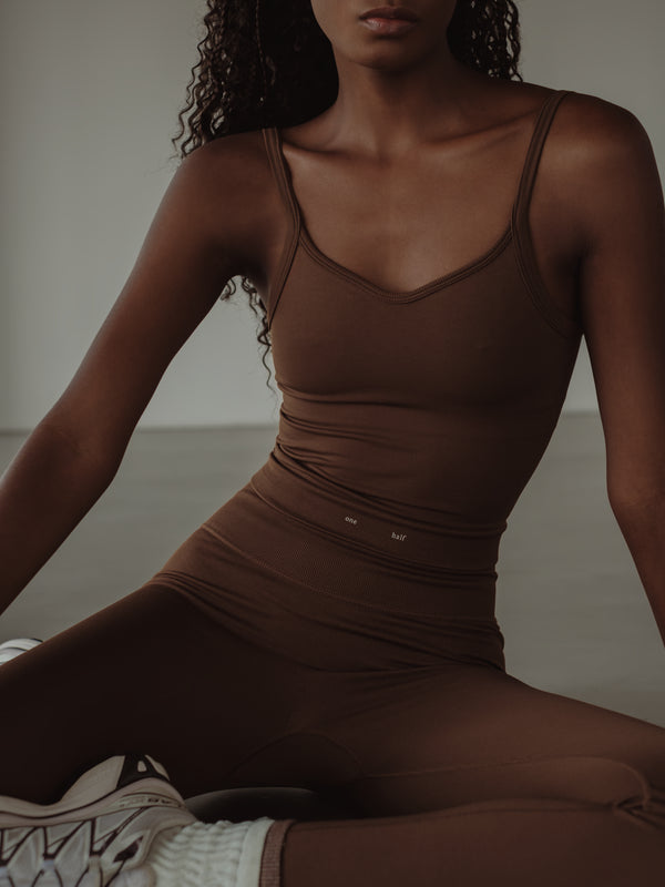 SOFT SEAMLESS TANK TOP  - SEPIA
