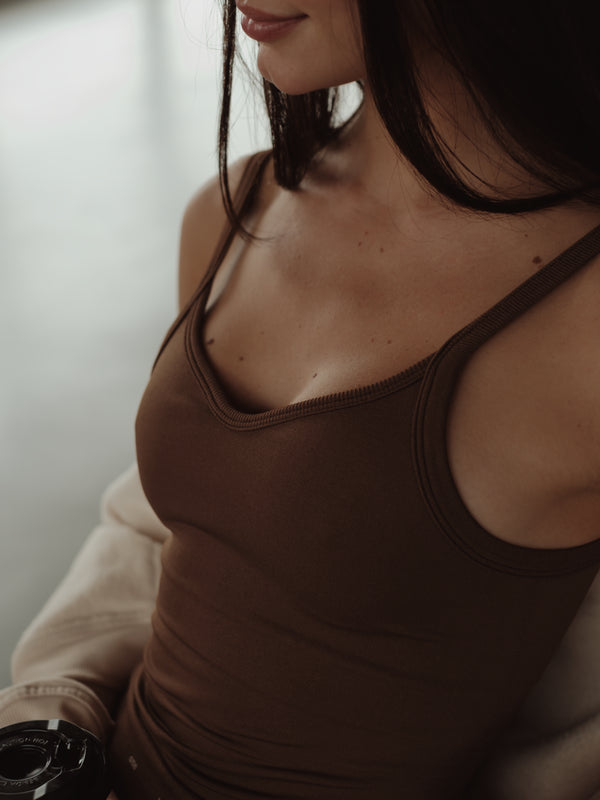 SOFT SEAMLESS TANK TOP  - SEPIA