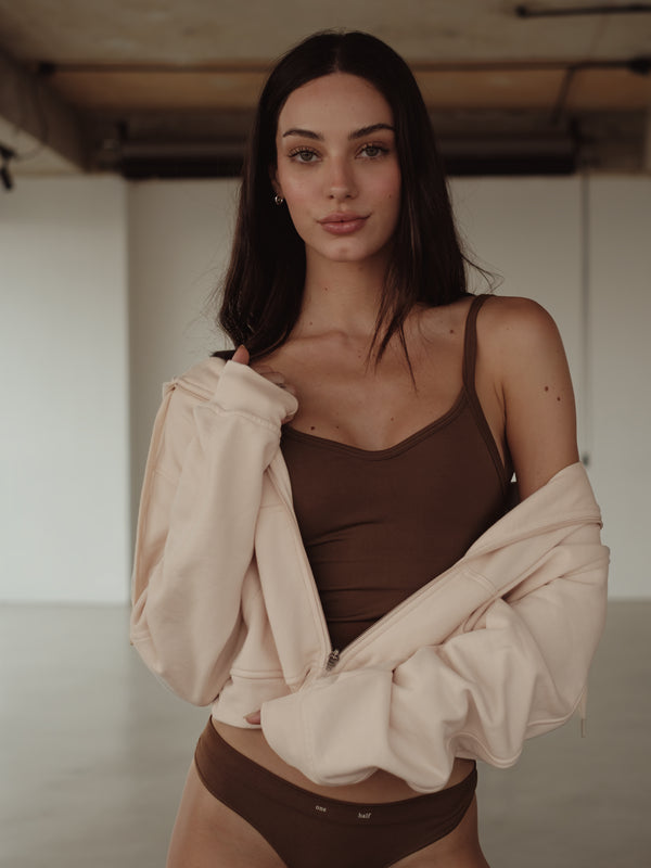 SOFT SEAMLESS TANK TOP  - SEPIA