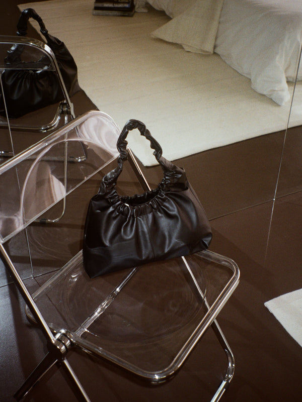 THE DAILY POUCH BAG  - BLACK